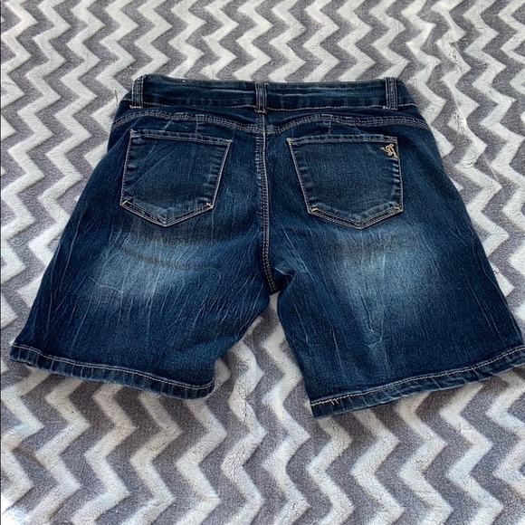 Jean shorts - Picture 2 of 2